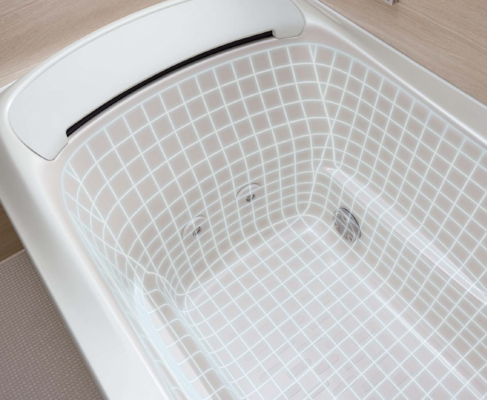 浴缸形状采用人体工程学设计